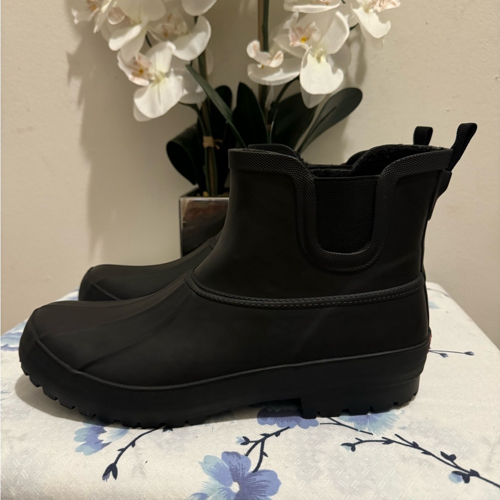 Black boots